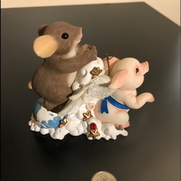 Charming tails - Picture 1 of 4